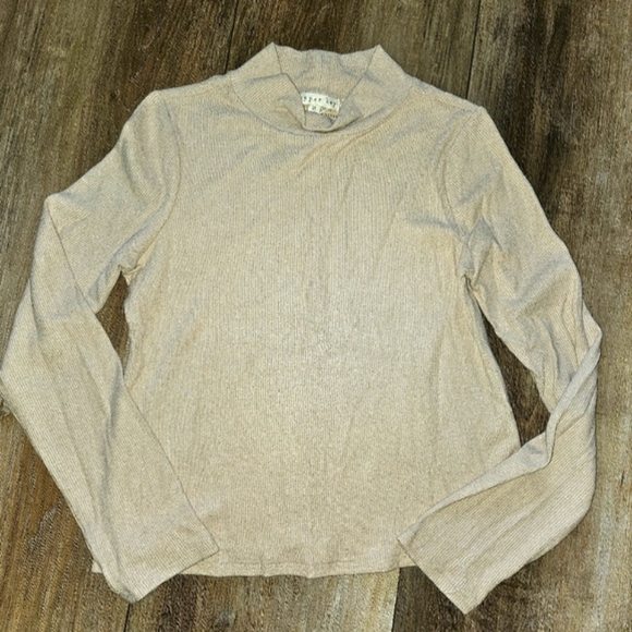 Copper Key》 Mock Neck Ribbed Top Cream/Beige Size M - Picture 1 of 5